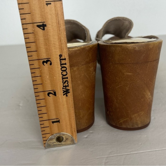 Michael Kors Y2K Wool Studded Block Heels Sandals Size 9.5 M Beige Suede Retro - Picture 8 of 11